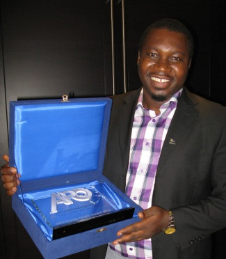 Ghanaian journalist Kofi Adu Domfeh, first place winner of the APO Energy Media Award