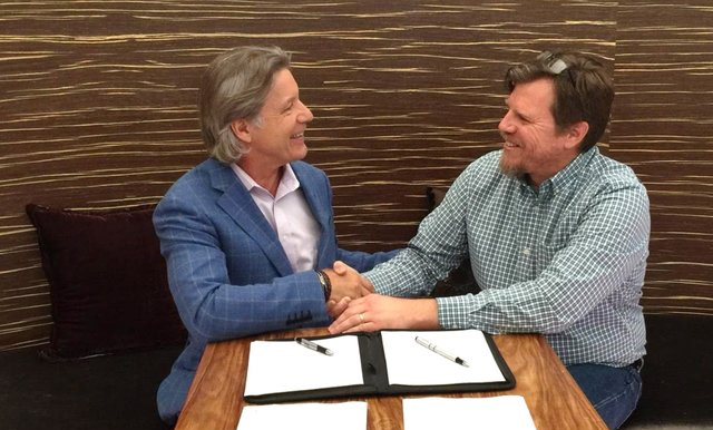 Signing of the agreement between 247Solar and Stellenergy in South Africa